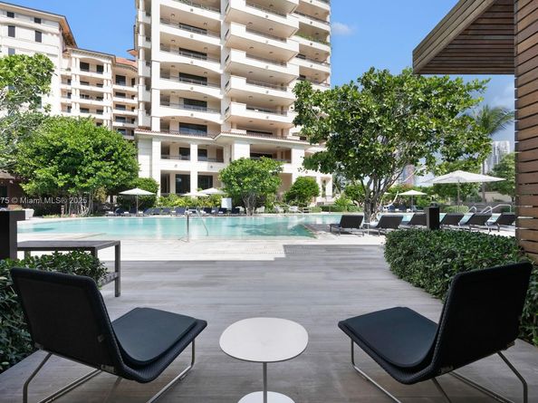 6800 Fisher Island Dr 6811, Miami Beach FL 33109