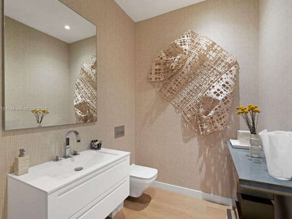 6800 Fisher Island Dr 6811, Miami Beach FL 33109