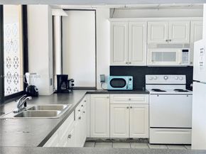 7891 N Sunrise Lakes Dr 310, Sunrise FL 33322