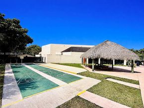 7891 N Sunrise Lakes Dr 310, Sunrise FL 33322