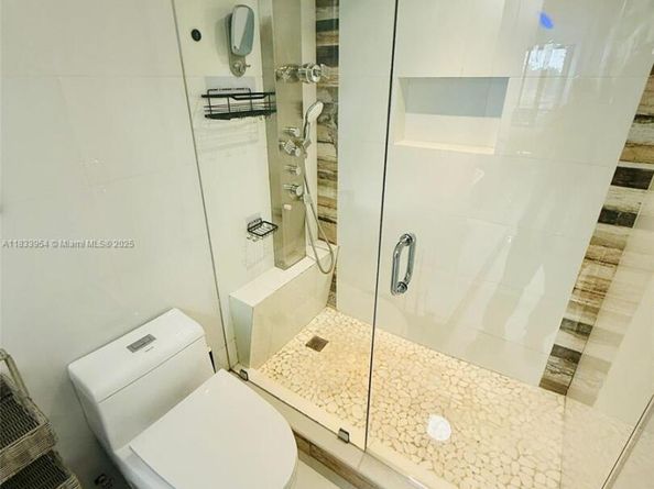 3800 N Hills Dr 312, Hollywood FL 33021