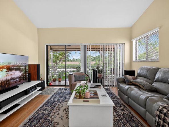 4 Via De Casas Sur 202, Boynton Beach FL 33426