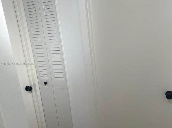 1051 SW 1st St 404, Miami FL 33130