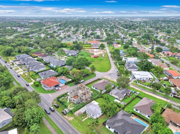 21310 Old Cutler Rd, Cutler Bay FL 33189
