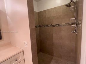 1471 NW 94th Ave 240, Pembroke Pines FL 33024