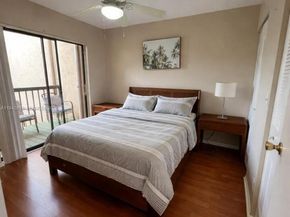 1471 NW 94th Ave 240, Pembroke Pines FL 33024