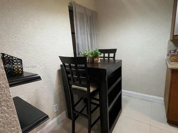 1471 NW 94th Ave 240, Pembroke Pines FL 33024