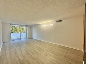 1470 NE 125th Ter 210, North Miami FL 33161