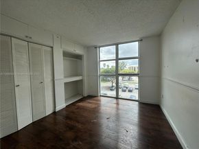 11780 SW 18th St 4182, Miami FL 33175
