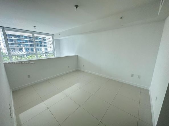 1080 Brickell Ave 303, Miami FL 33131