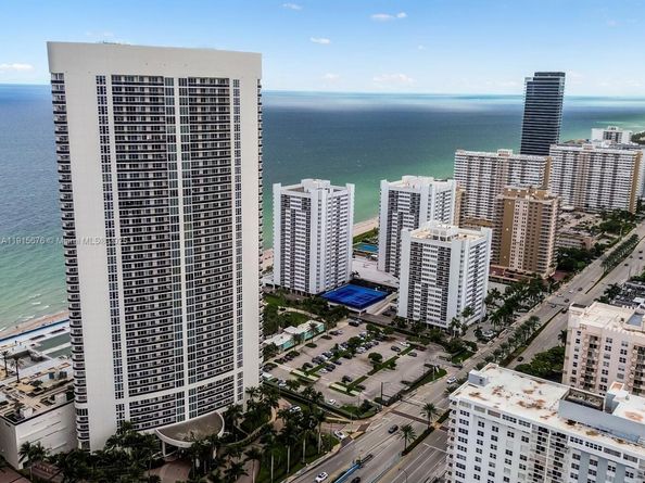1849 S Ocean Dr 1203, Hallandale Beach FL 33009