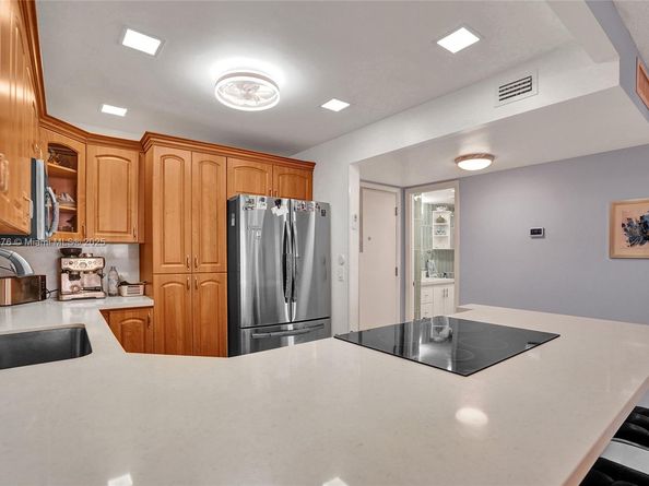 1849 S Ocean Dr 1203, Hallandale Beach FL 33009