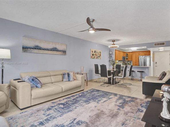 1849 S Ocean Dr 1203, Hallandale Beach FL 33009