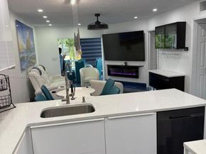 5121 W Oakland Park Blvd 212, Lauderdale Lakes FL 33313