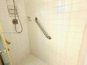 3910 Inverrary Blvd 407B, Lauderhill FL 33319