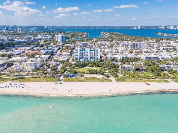 7600 Collins Ave 1012, Miami Beach FL 33141