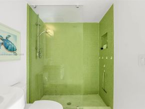 7600 Collins Ave 1012, Miami Beach FL 33141