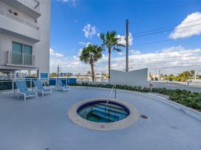 7600 Collins Ave 1012, Miami Beach FL 33141