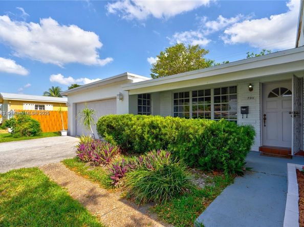 7211 Plantation Blvd, Miramar FL 33023