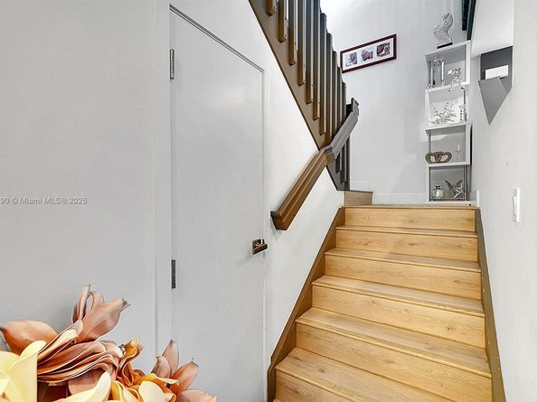 140 SE 7th Way, Pompano Beach FL 33060