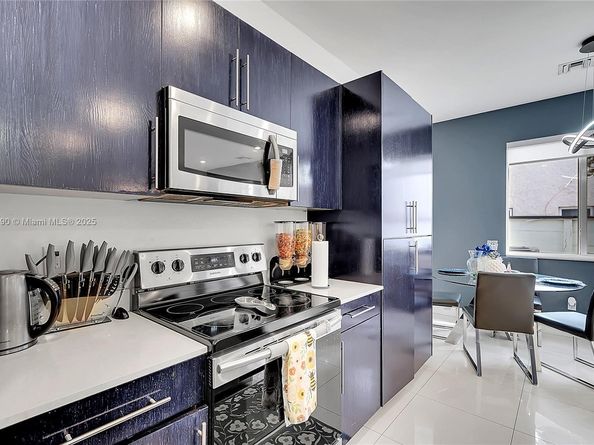 140 SE 7th Way, Pompano Beach FL 33060