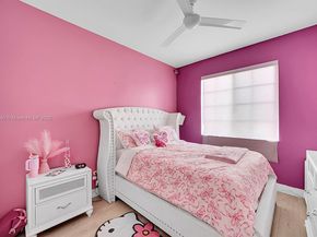 140 SE 7th Way, Pompano Beach FL 33060