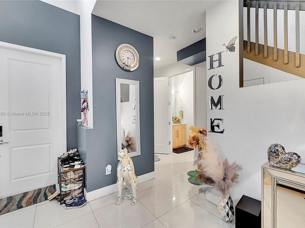 140 SE 7th Way, Pompano Beach FL 33060