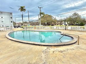 1475 NE 125th Ter 301A, North Miami FL 33161