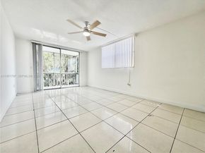 1475 NE 125th Ter 301A, North Miami FL 33161