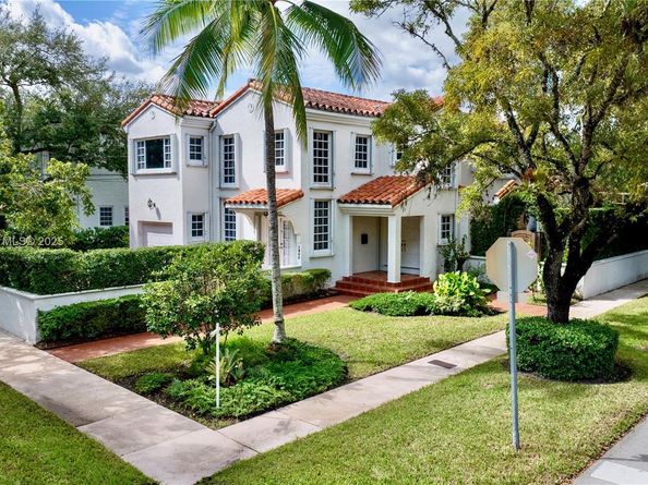 1900 Pizarro St, Coral Gables FL 33134