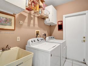 4921 NW 112th Dr, Coral Springs FL 33076