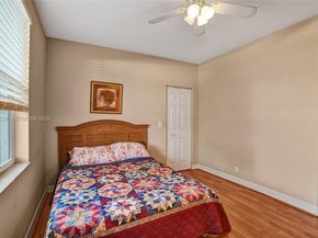 4921 NW 112th Dr, Coral Springs FL 33076