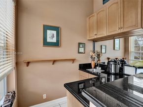 4921 NW 112th Dr, Coral Springs FL 33076