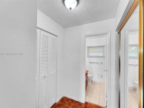 3090 NW 46th Ave 212C, Lauderdale Lakes FL 33313