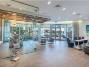 17301 Biscayne Blvd 1108, Aventura FL 33160