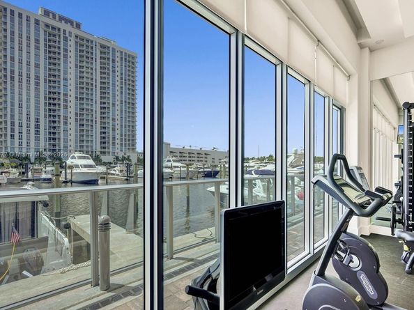 17301 Biscayne Blvd 1108, Aventura FL 33160