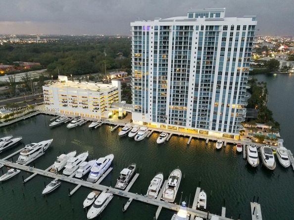 17301 Biscayne Blvd 1108, Aventura FL 33160