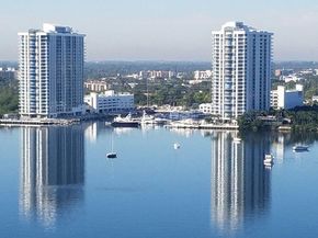 17301 Biscayne Blvd 1108, Aventura FL 33160