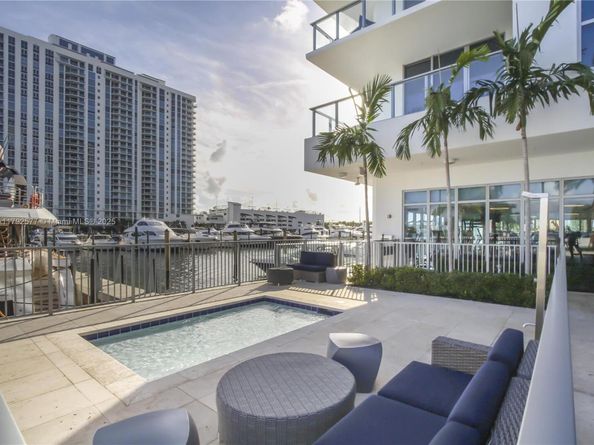 17301 Biscayne Blvd 1108, Aventura FL 33160