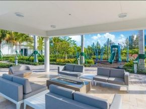 17301 Biscayne Blvd 1108, Aventura FL 33160