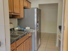 8704 NW 35th St 105, Coral Springs FL 33065