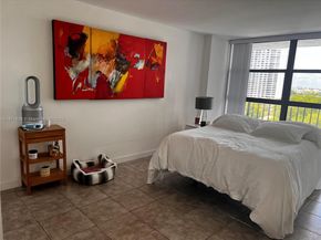 400 Leslie Dr 811, Hallandale Beach FL 33009