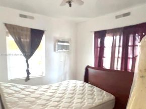 671 E 17th St, Hialeah FL 33010