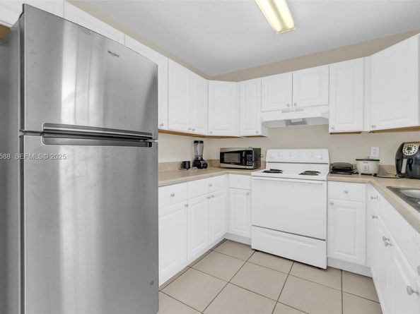 8761 SW 21st St, Miramar FL 33025