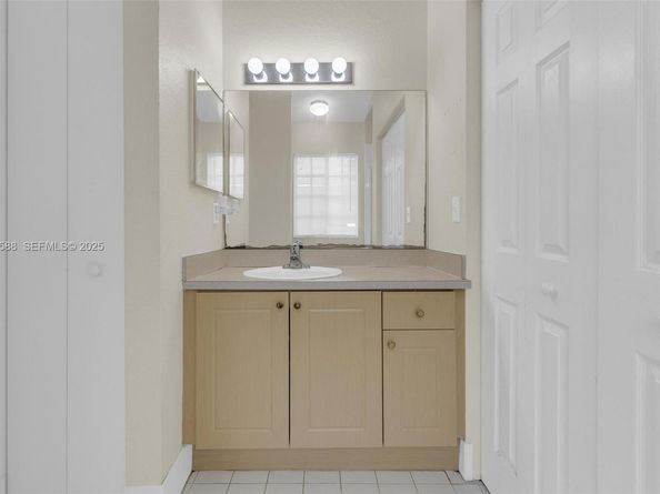 8761 SW 21st St, Miramar FL 33025