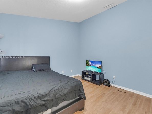 8761 SW 21st St, Miramar FL 33025