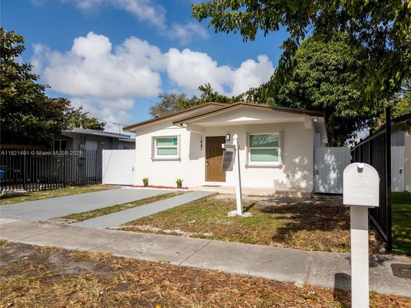 1847 NW 63rd St, Miami FL 33147