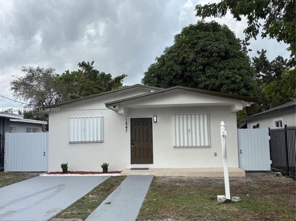1847 NW 63rd St, Miami FL 33147