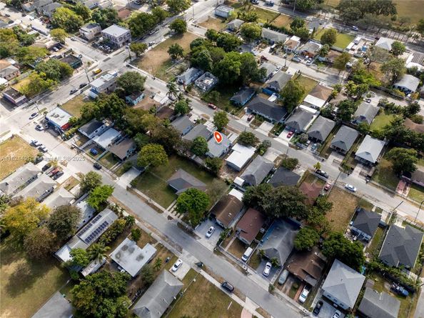 1847 NW 63rd St, Miami FL 33147