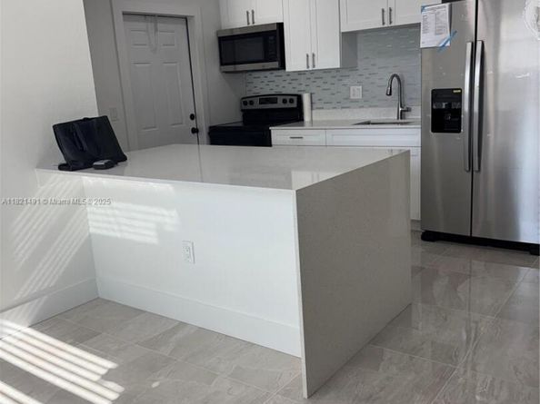 1847 NW 63rd St, Miami FL 33147